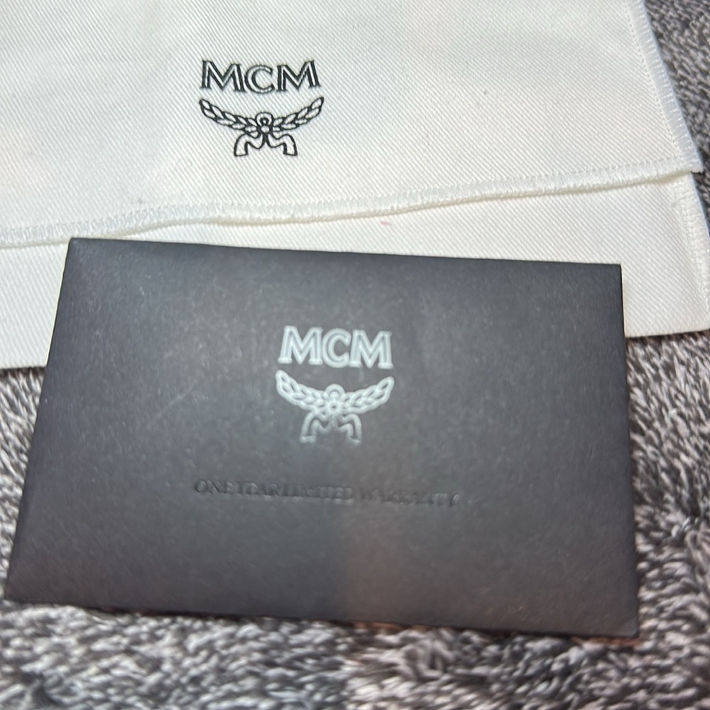MCM cardholder - Picture 4 of 5